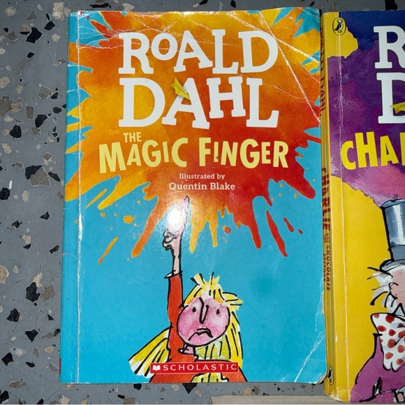 Ronald Dahl Book Set - Magic Finger, Charlie and the Chocolate Factory, The BFG - Picture 2 of 5